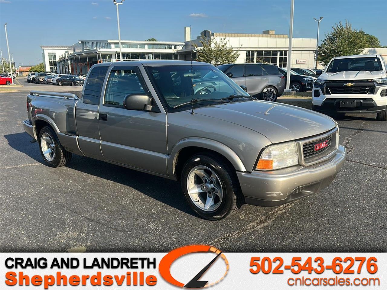 GMC Sonoma SLS Ext. Cab Short Bed 2WD 2001