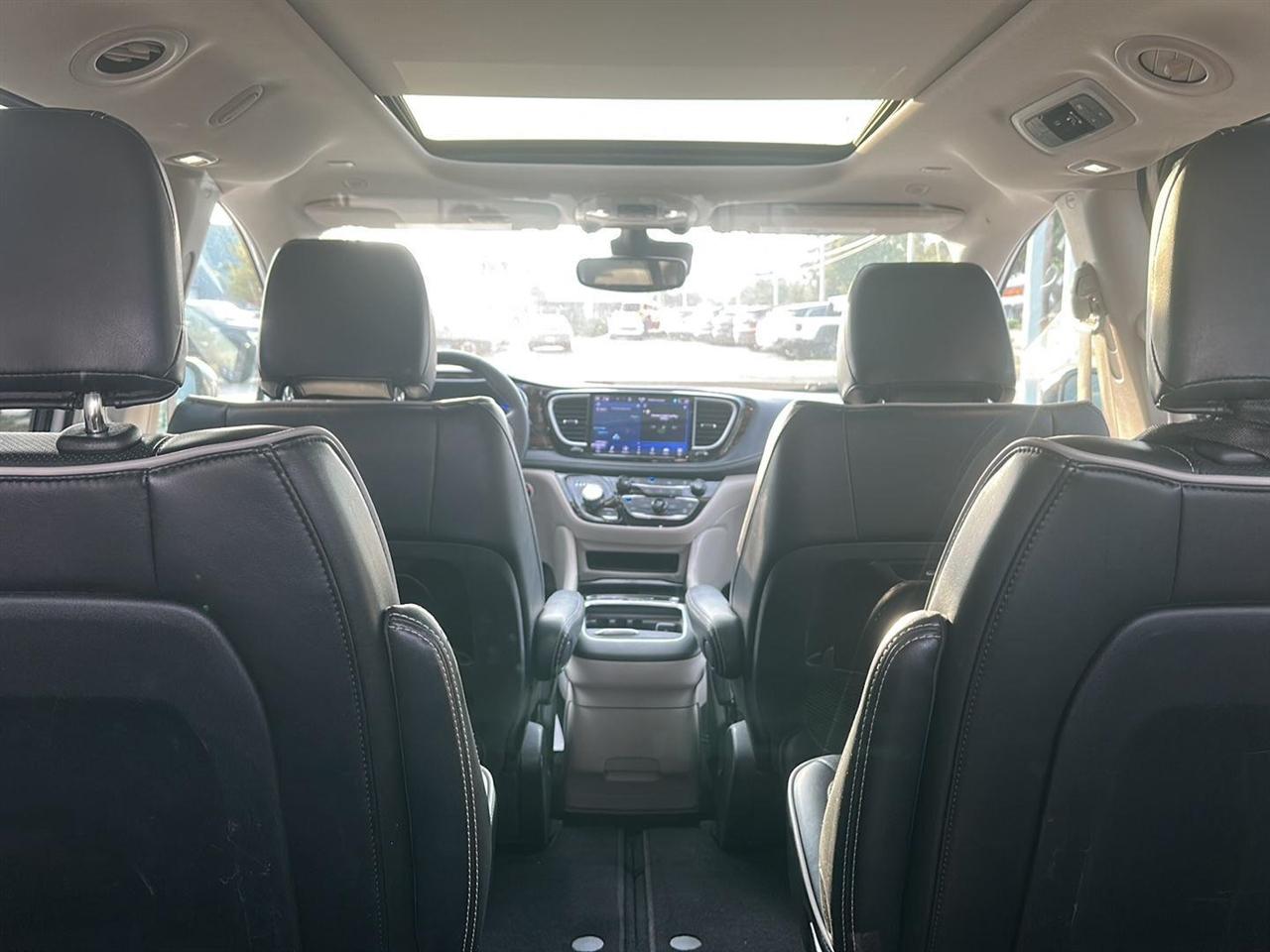 Chrysler Pacifica Limited 2024