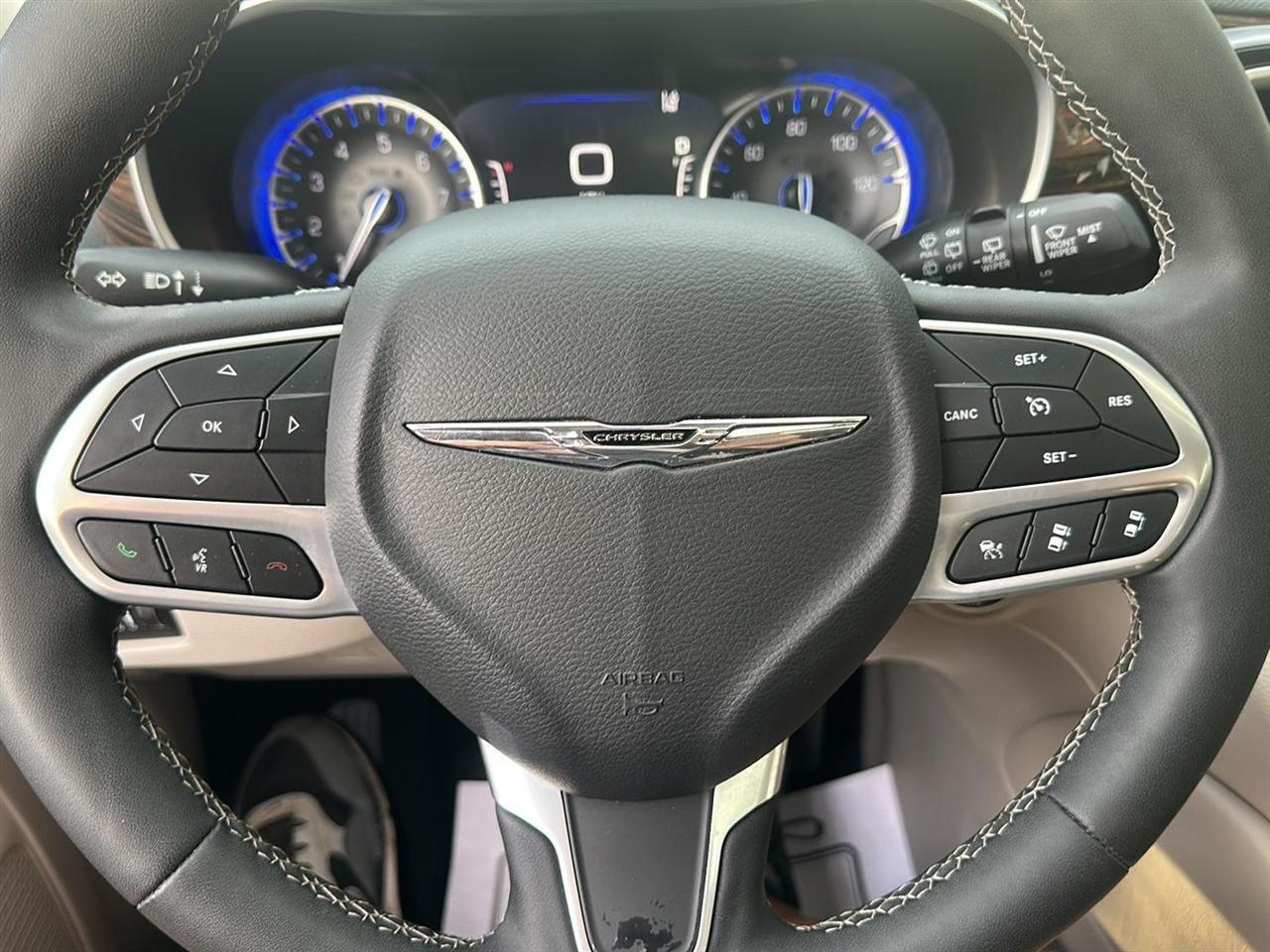 Chrysler Pacifica Limited 2024