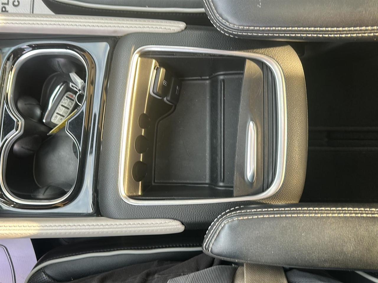 Chrysler Pacifica Limited 2024