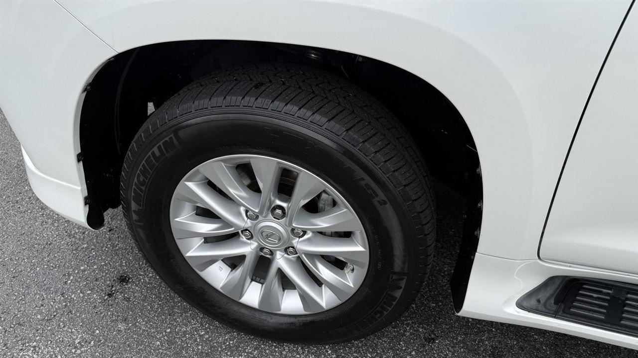 Lexus GX 460 Base 2022