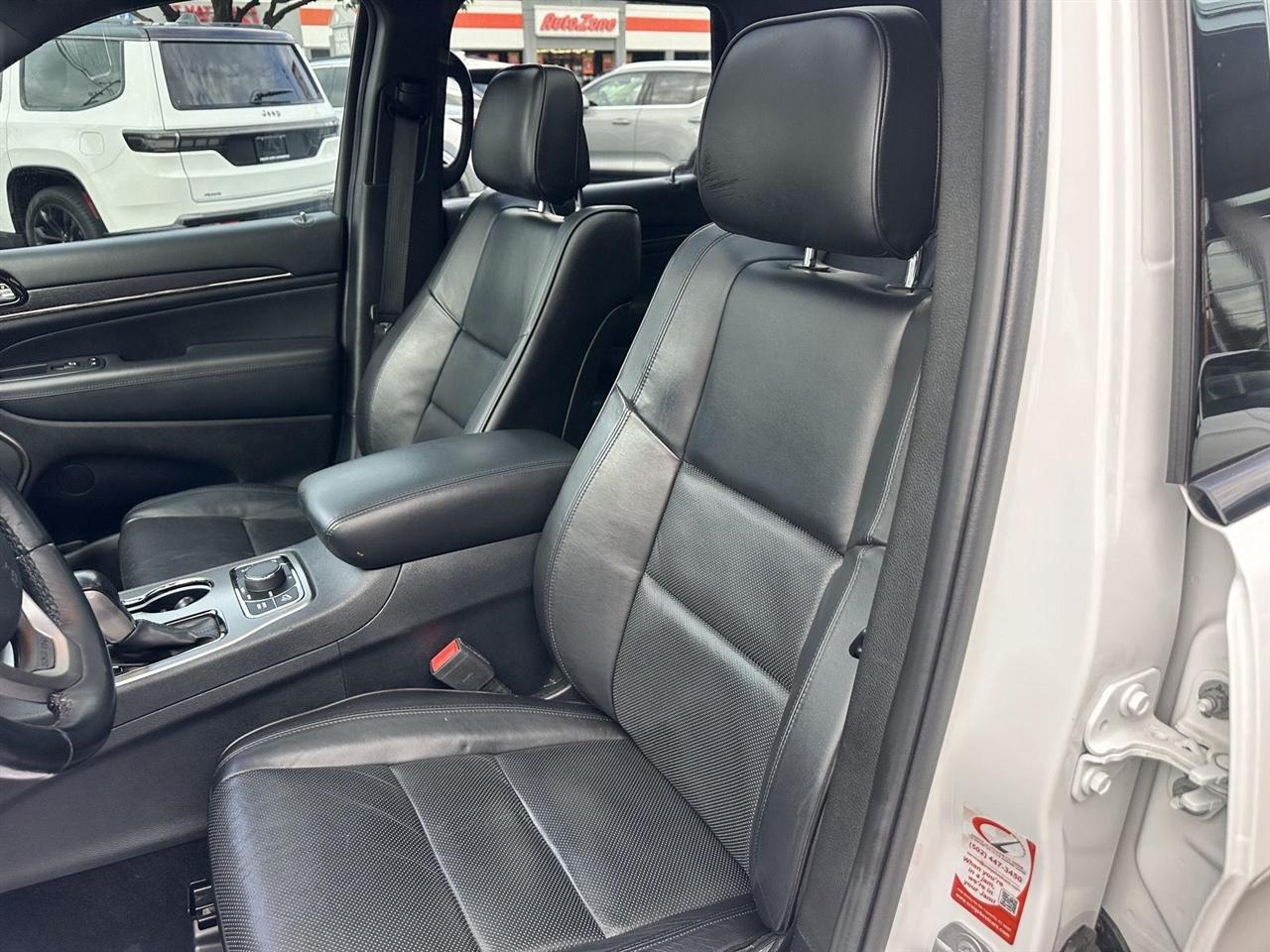 Jeep Grand Cherokee Overland 4WD 2020