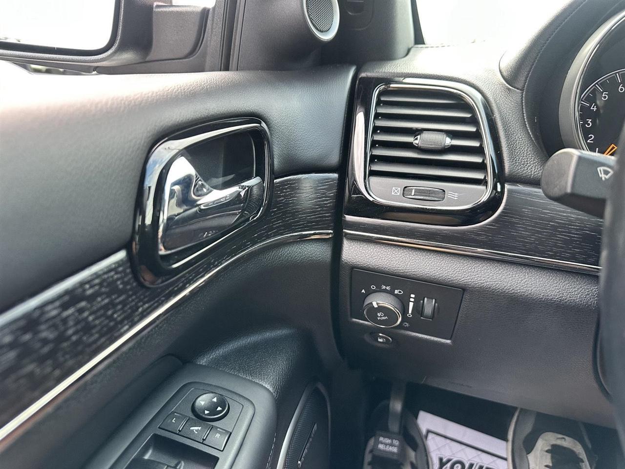 Jeep Grand Cherokee Overland 4WD 2020