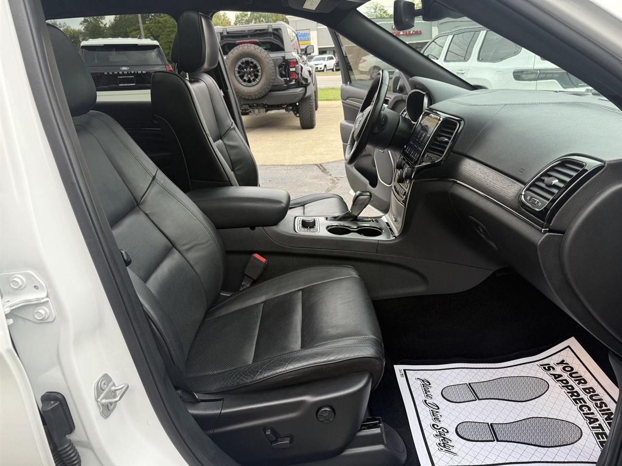 Jeep Grand Cherokee Overland 4WD 2020