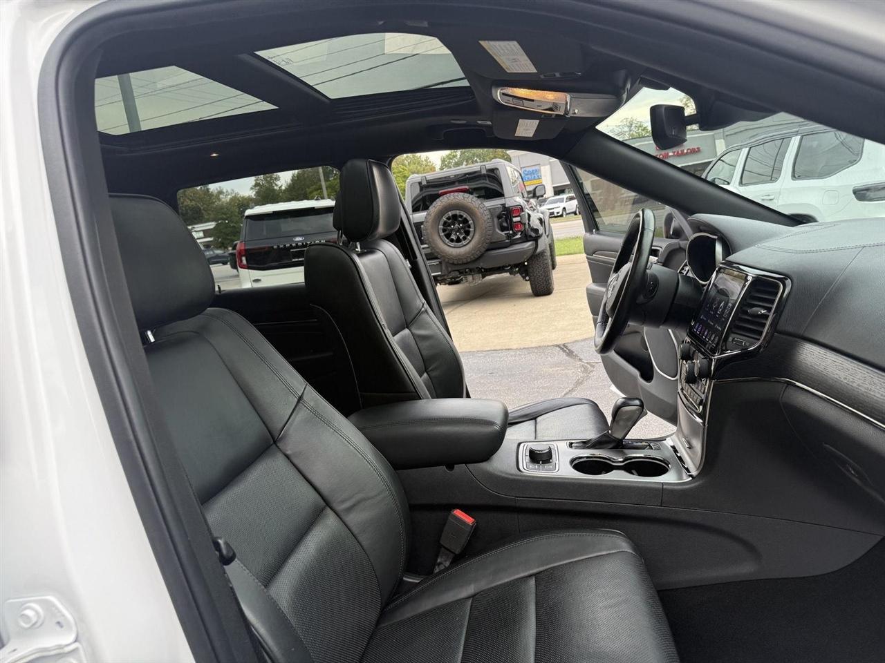 Jeep Grand Cherokee Overland 4WD 2020
