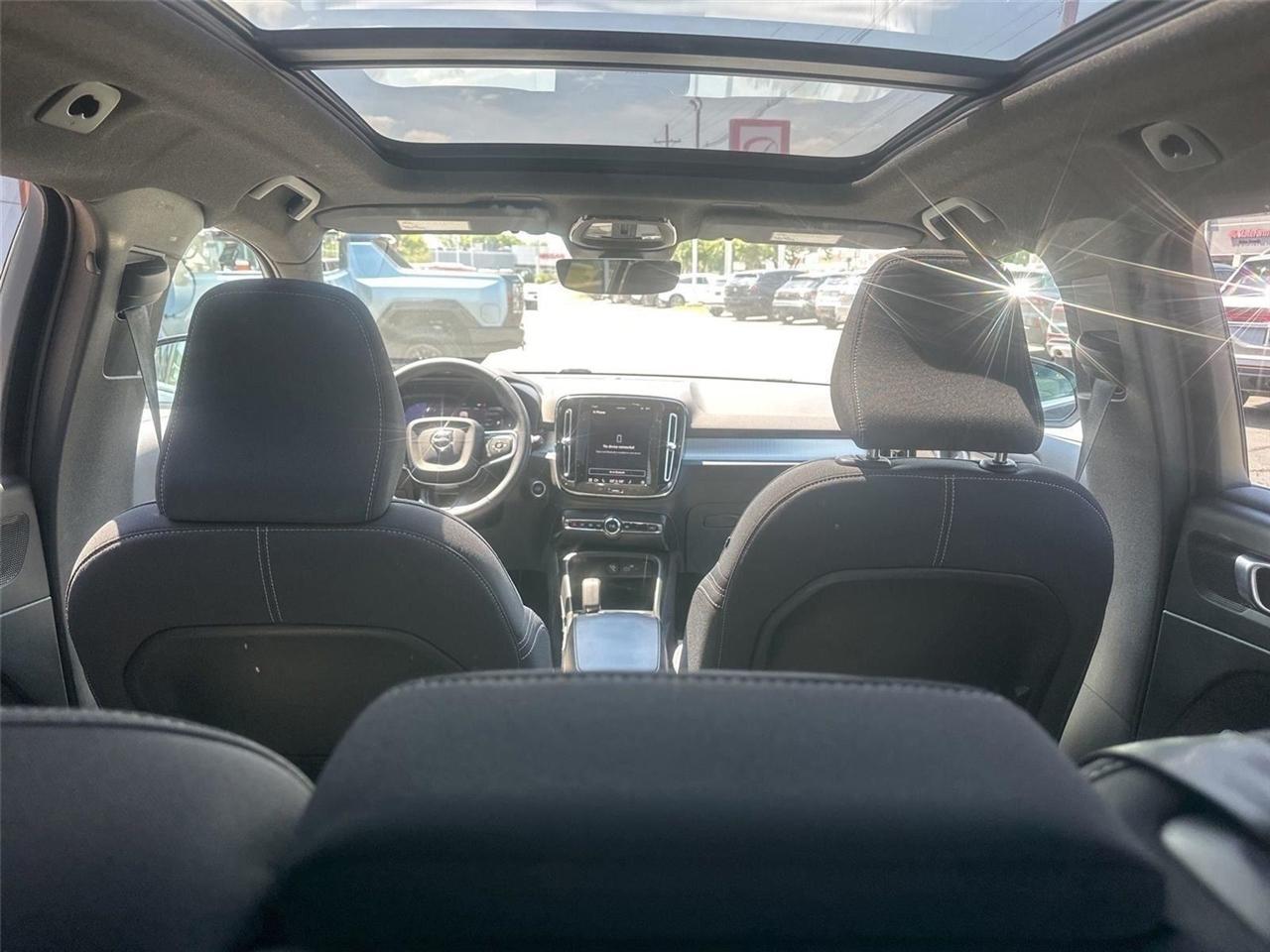 Volvo XC40 B5 Core AWD 2025