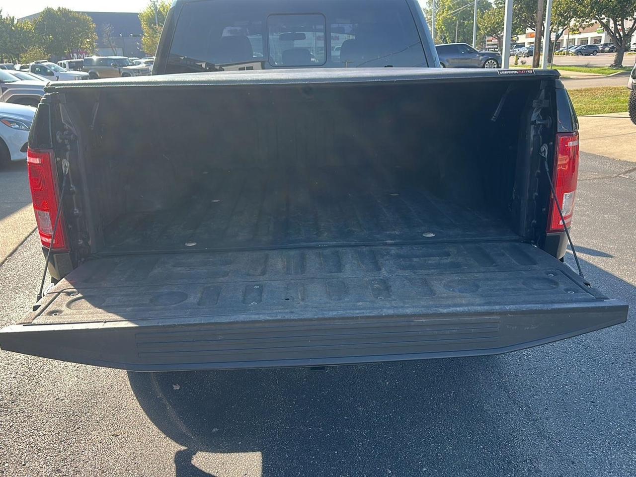 Ford F-150 XLT SuperCrew 6.5-ft. Bed 4WD 2015