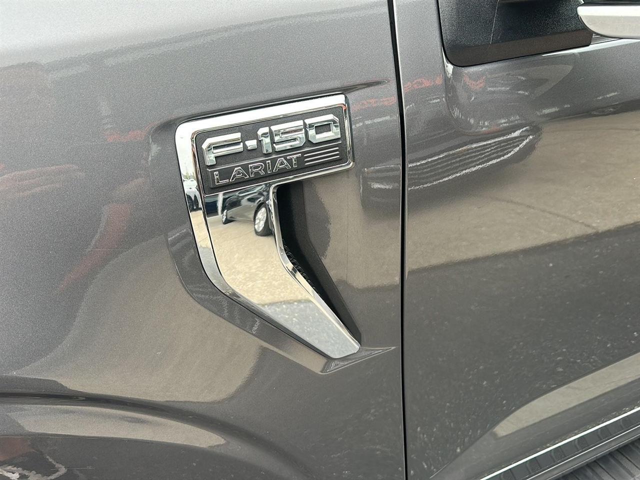 Ford F-150 Lariat SuperCrew 5.5-ft. Bed 4WD 2023