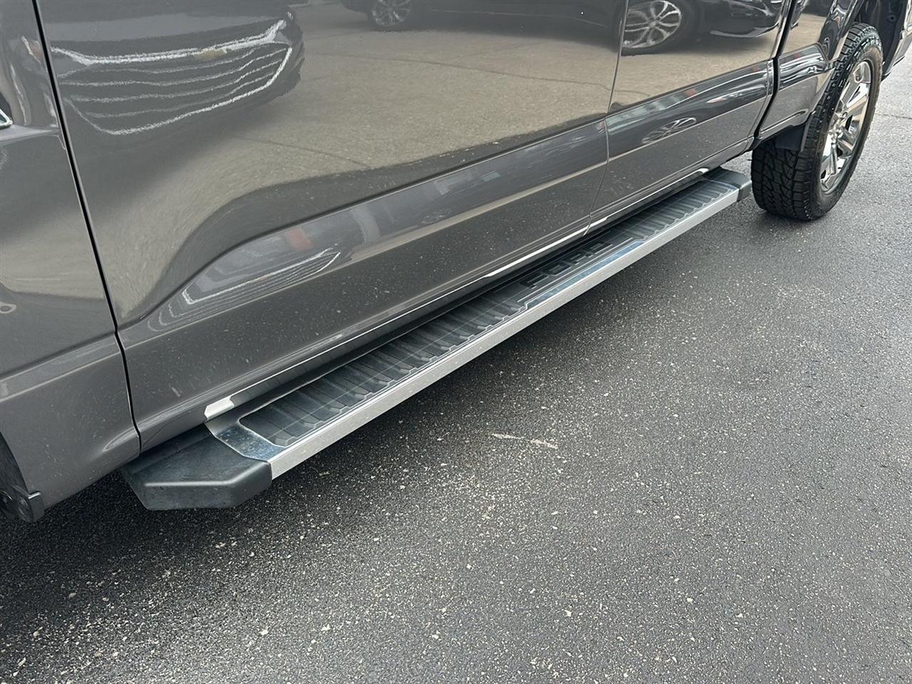 Ford F-150 Lariat SuperCrew 5.5-ft. Bed 4WD 2023