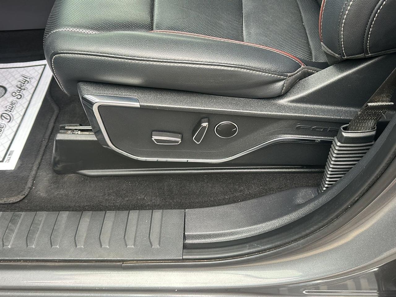 Ford F-150 Lariat SuperCrew 5.5-ft. Bed 4WD 2023