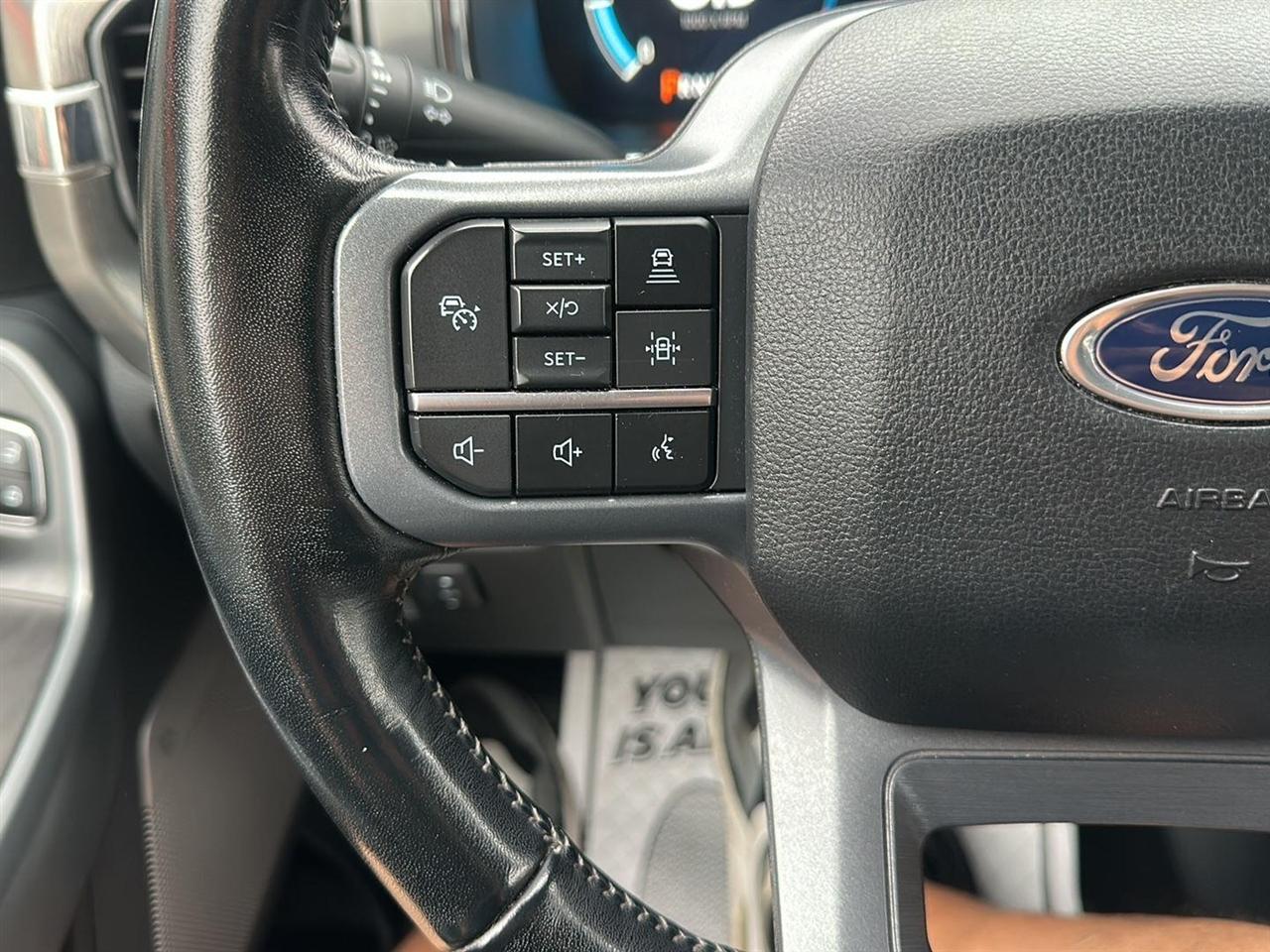 Ford F-150 Lariat SuperCrew 5.5-ft. Bed 4WD 2023