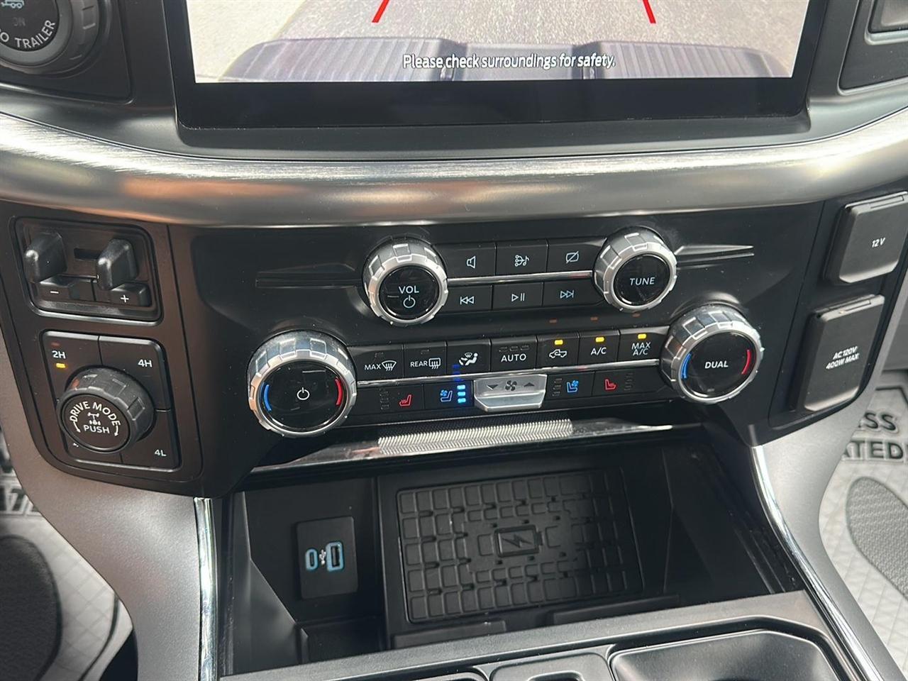 Ford F-150 Lariat SuperCrew 5.5-ft. Bed 4WD 2023