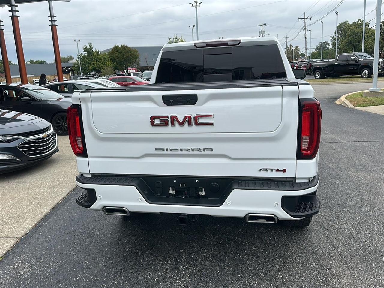 GMC Sierra 1500 AT4 Crew Cab Long Box 4WD 2020
