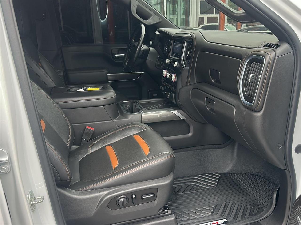 GMC Sierra 1500 AT4 Crew Cab Long Box 4WD 2020