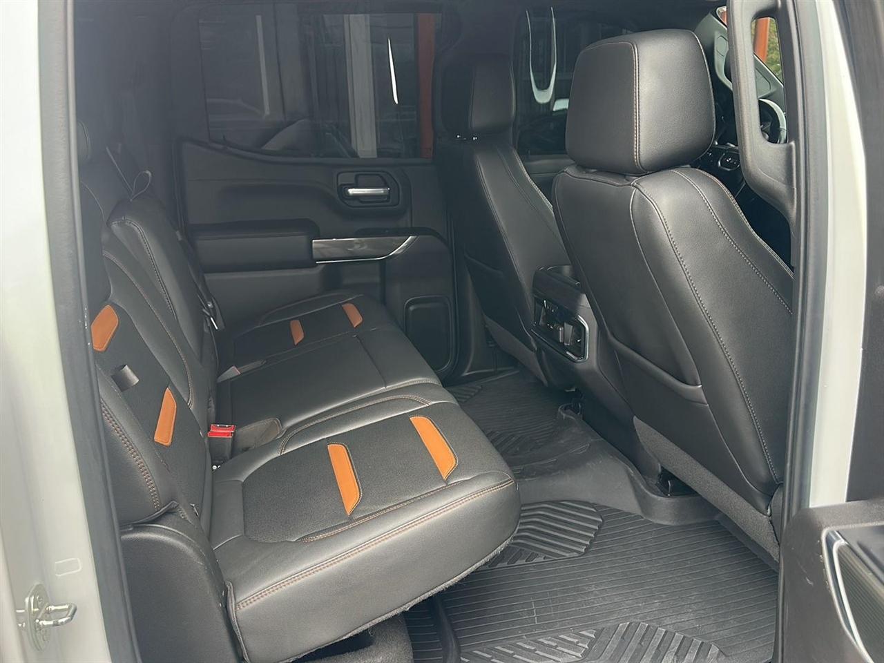 GMC Sierra 1500 AT4 Crew Cab Long Box 4WD 2020