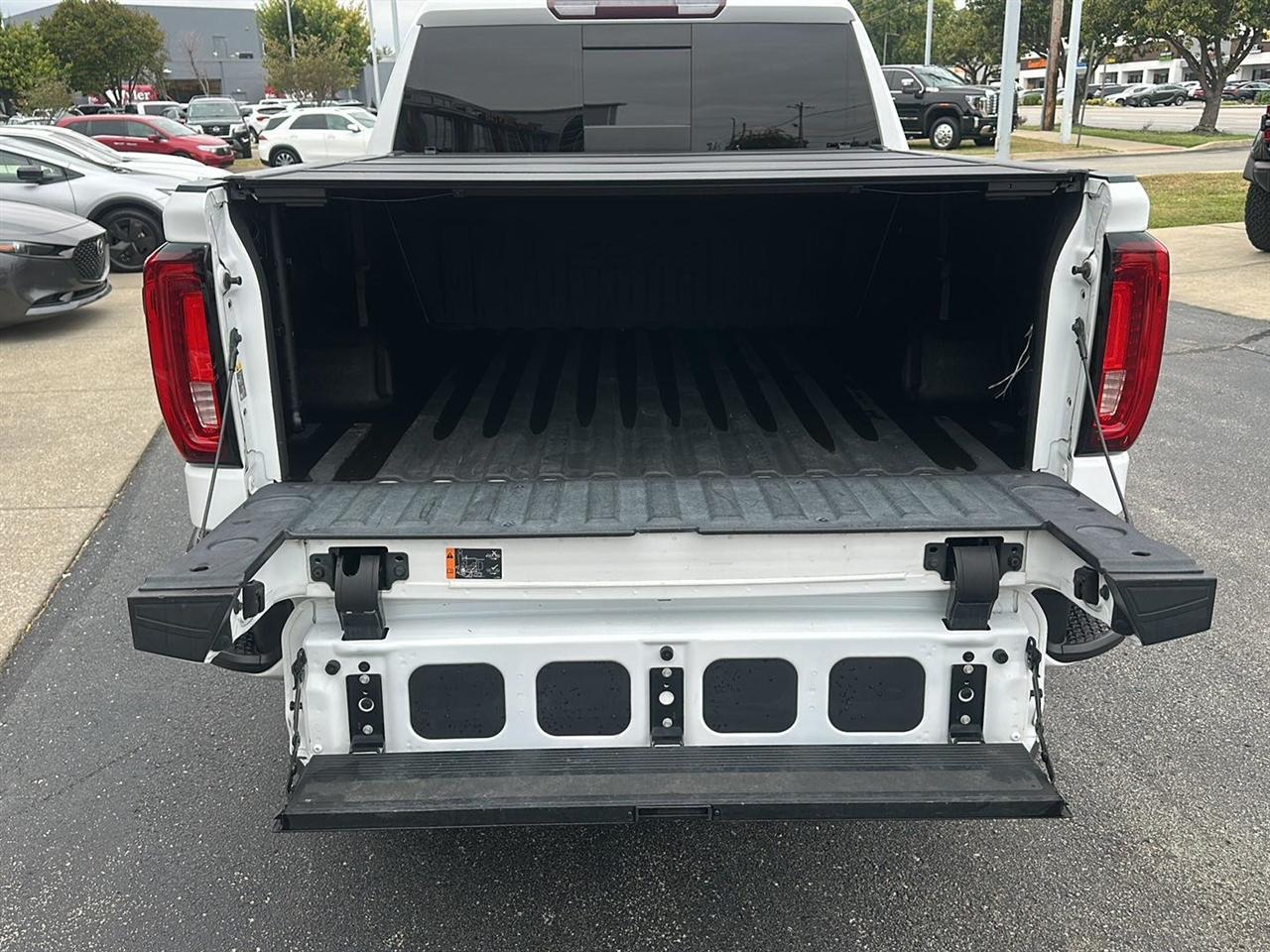 GMC Sierra 1500 AT4 Crew Cab Long Box 4WD 2020