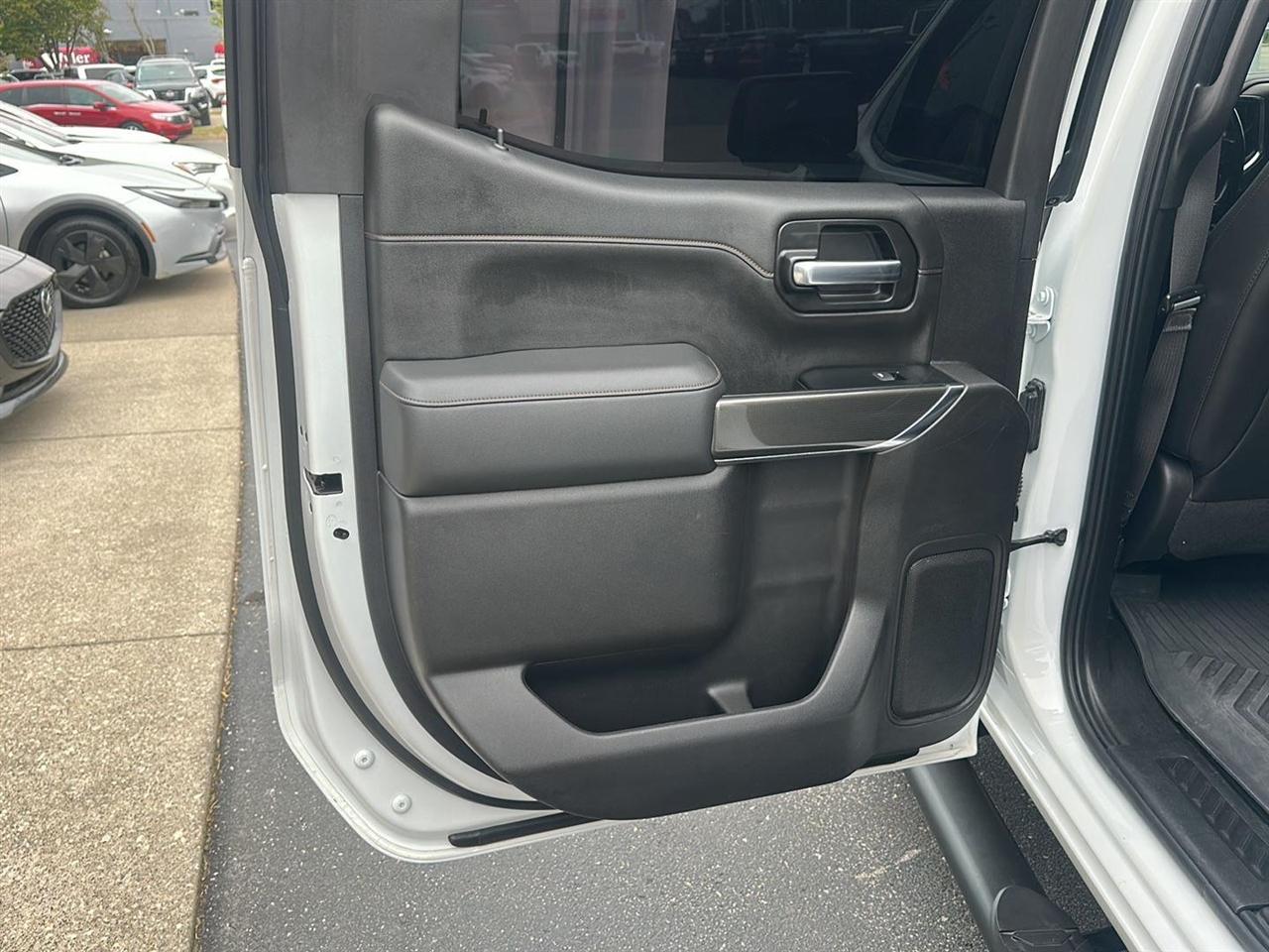 GMC Sierra 1500 AT4 Crew Cab Long Box 4WD 2020