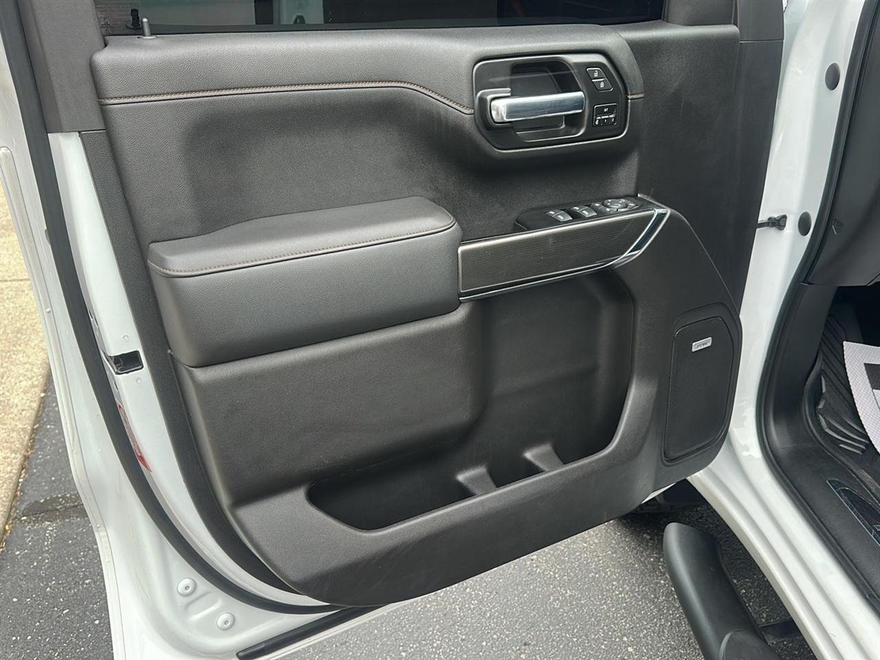 GMC Sierra 1500 AT4 Crew Cab Long Box 4WD 2020