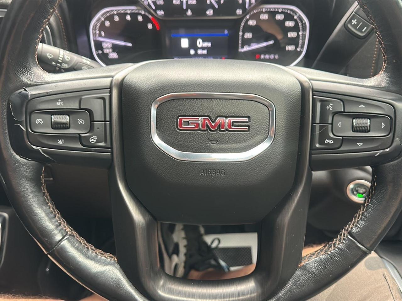 GMC Sierra 1500 AT4 Crew Cab Long Box 4WD 2020
