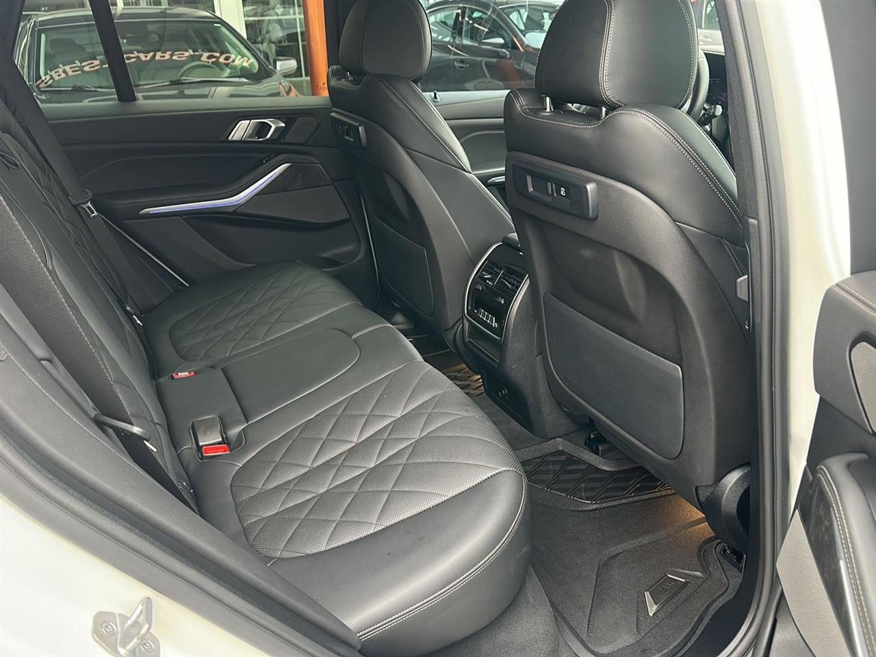 BMW X5 xDrive40i 2023