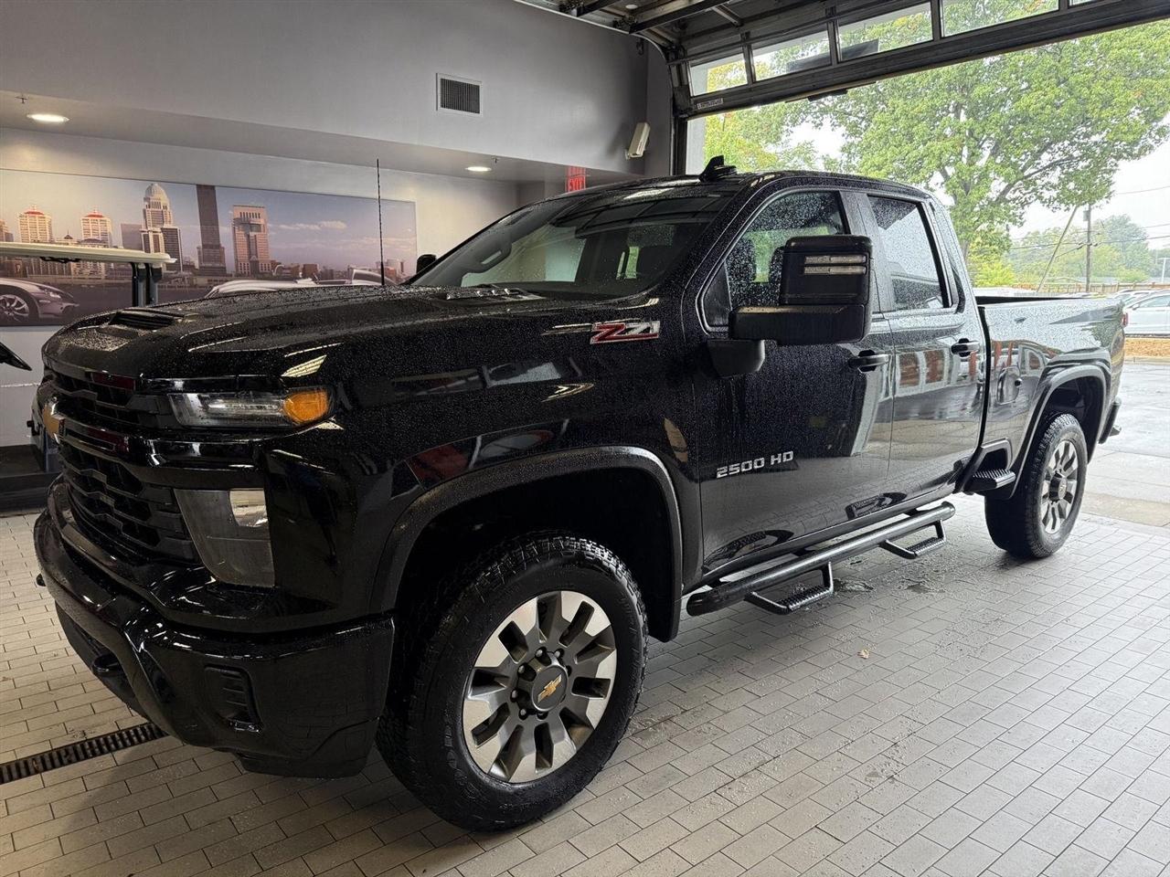 Chevrolet Silverado 2500HD Custom Double Cab Long Box 4WD 2025