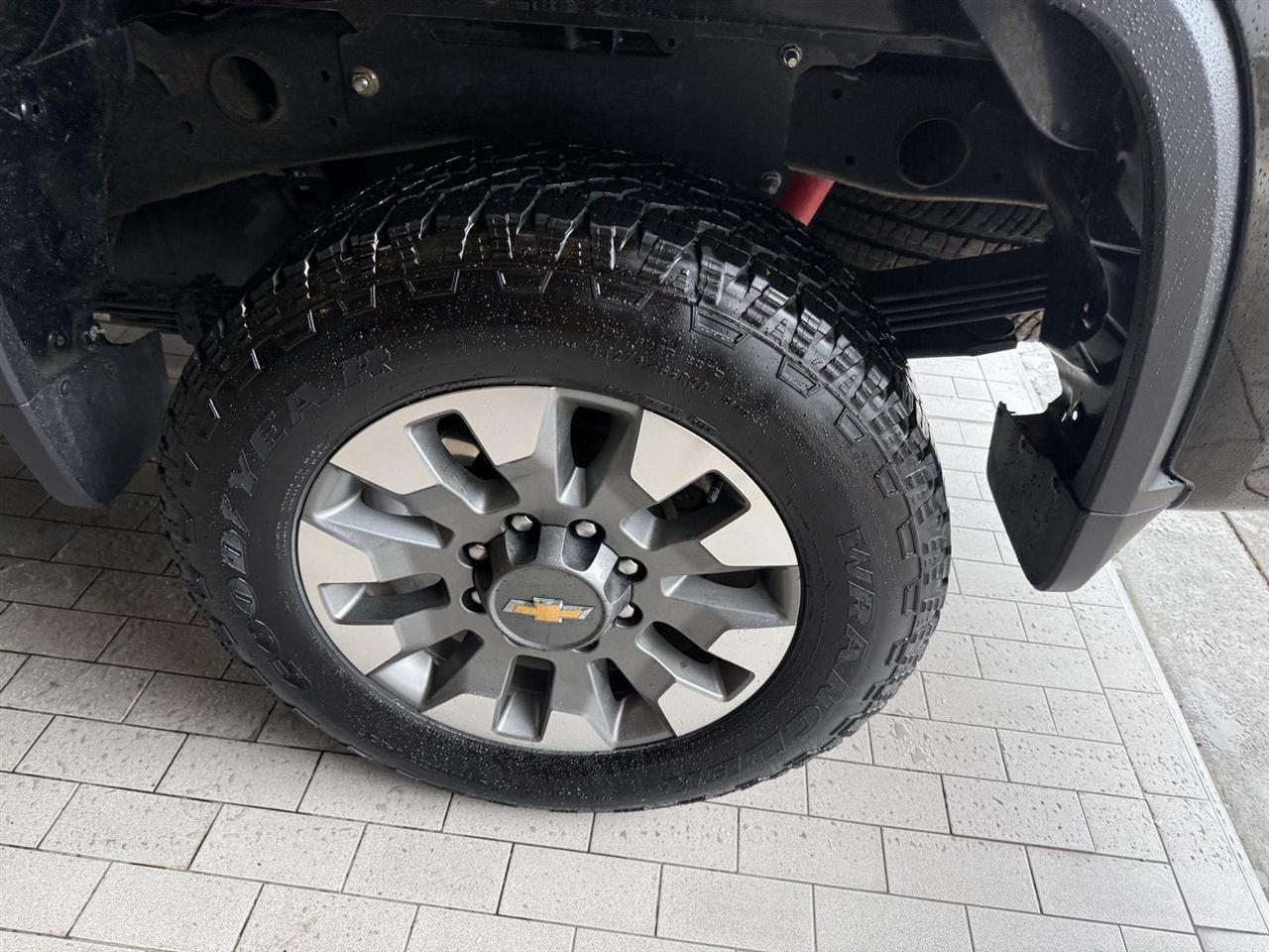 Chevrolet Silverado 2500HD Custom Double Cab Long Box 4WD 2025