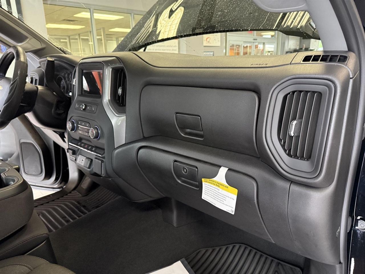 Chevrolet Silverado 2500HD Custom Double Cab Long Box 4WD 2025