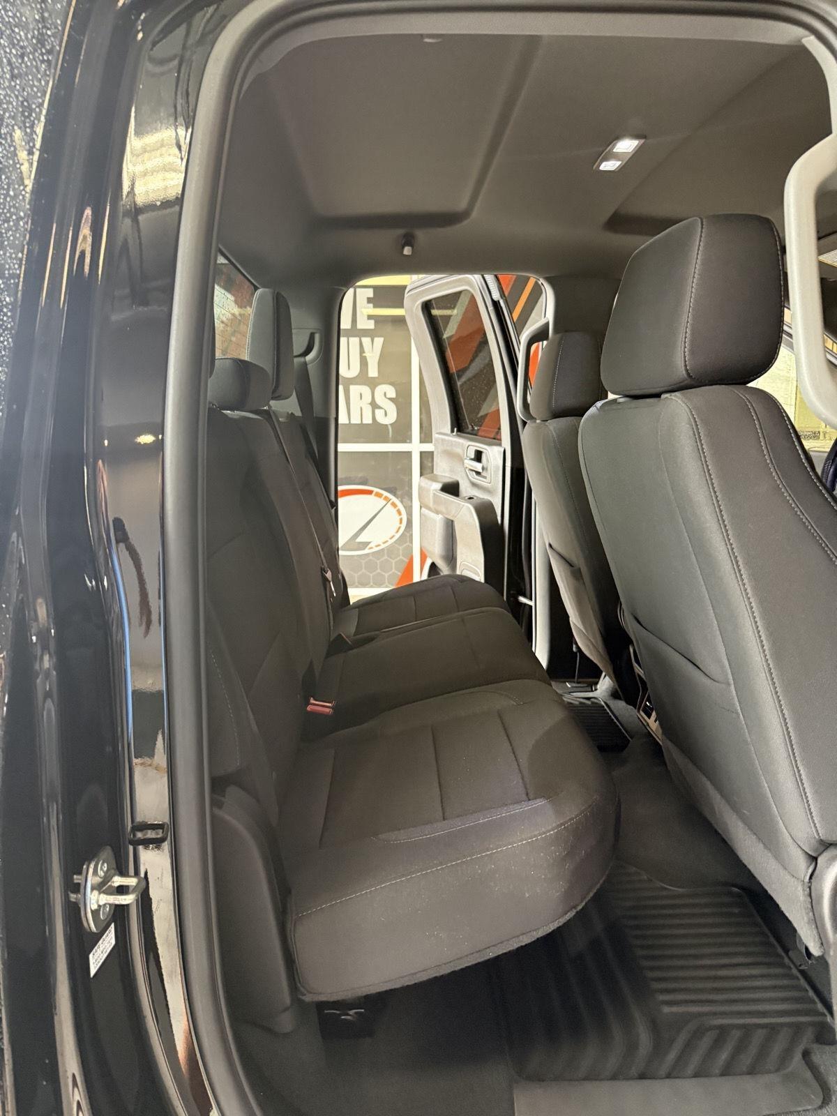 Chevrolet Silverado 2500HD Custom Double Cab Long Box 4WD 2025