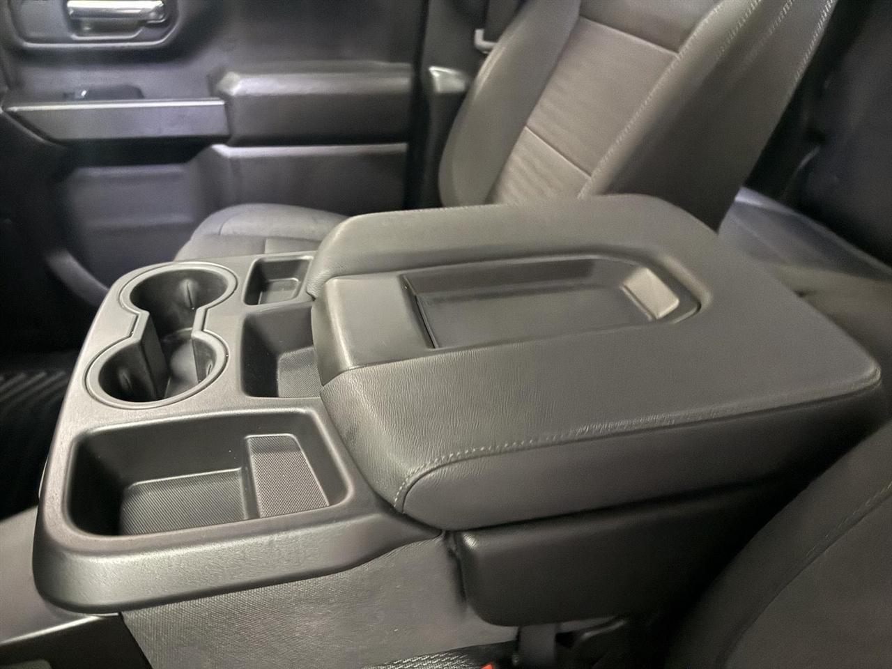 Chevrolet Silverado 2500HD Custom Double Cab Long Box 4WD 2025