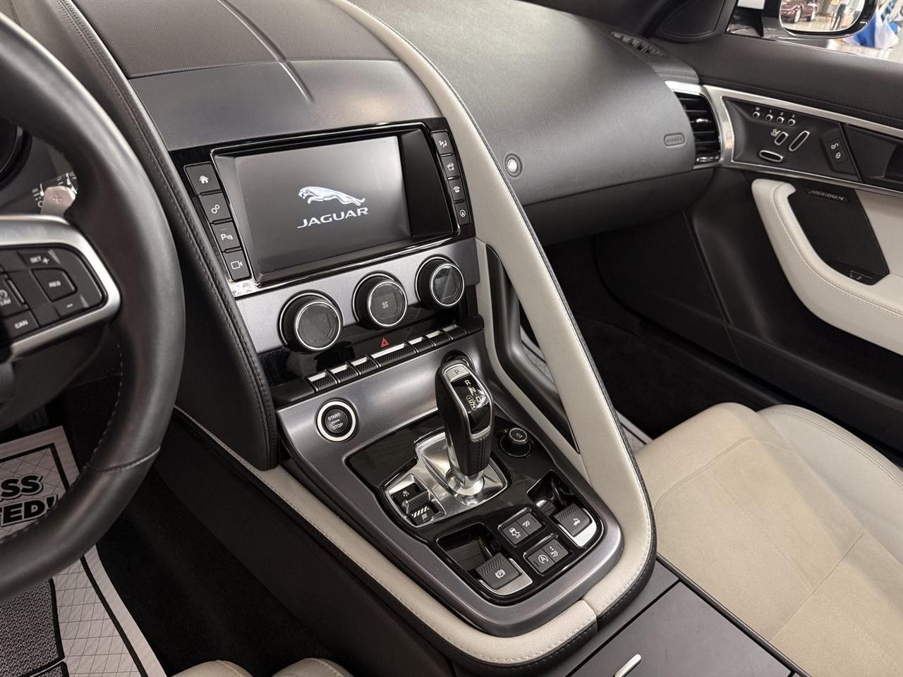 Jaguar F-Type Convertible 2.0 8A 2018