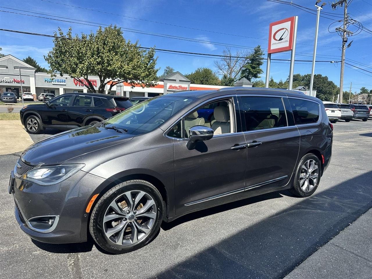 Chrysler Pacifica Limited 2018