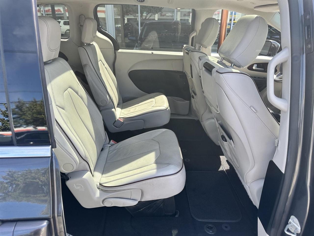Chrysler Pacifica Limited 2018