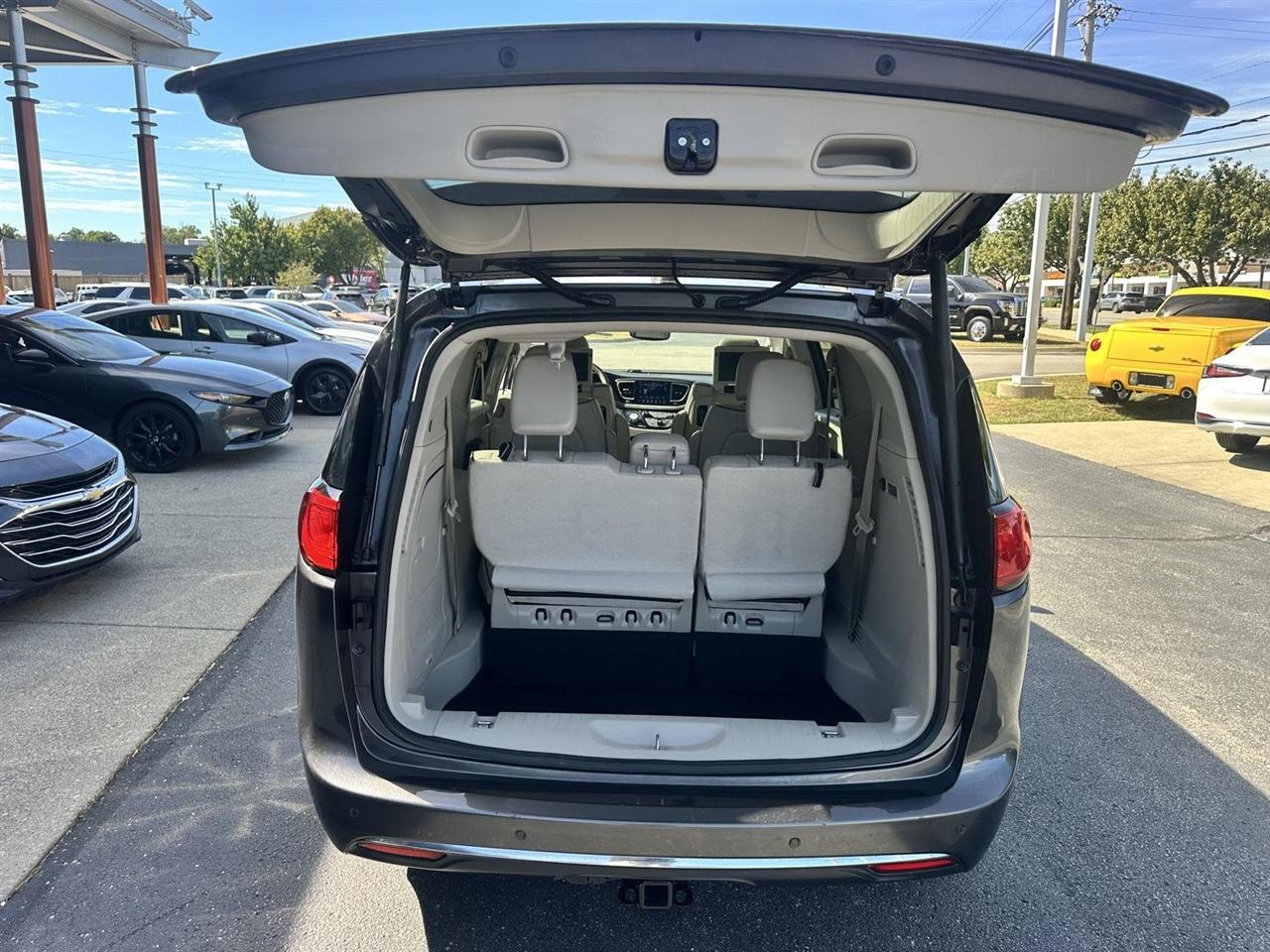 Chrysler Pacifica Limited 2018