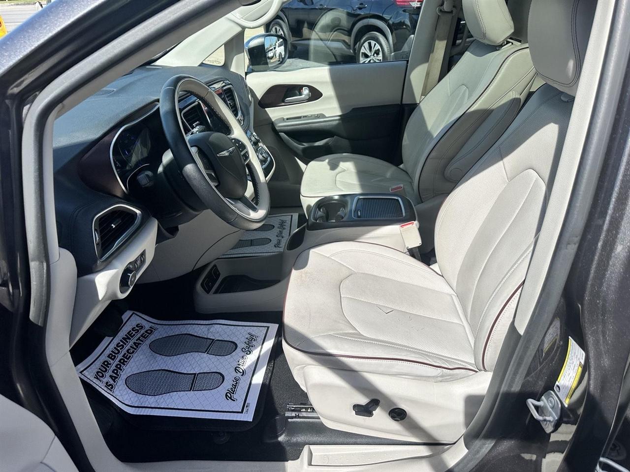 Chrysler Pacifica Limited 2018