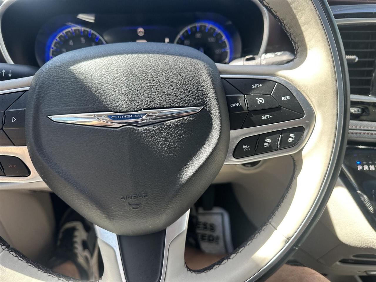 Chrysler Pacifica Limited 2018