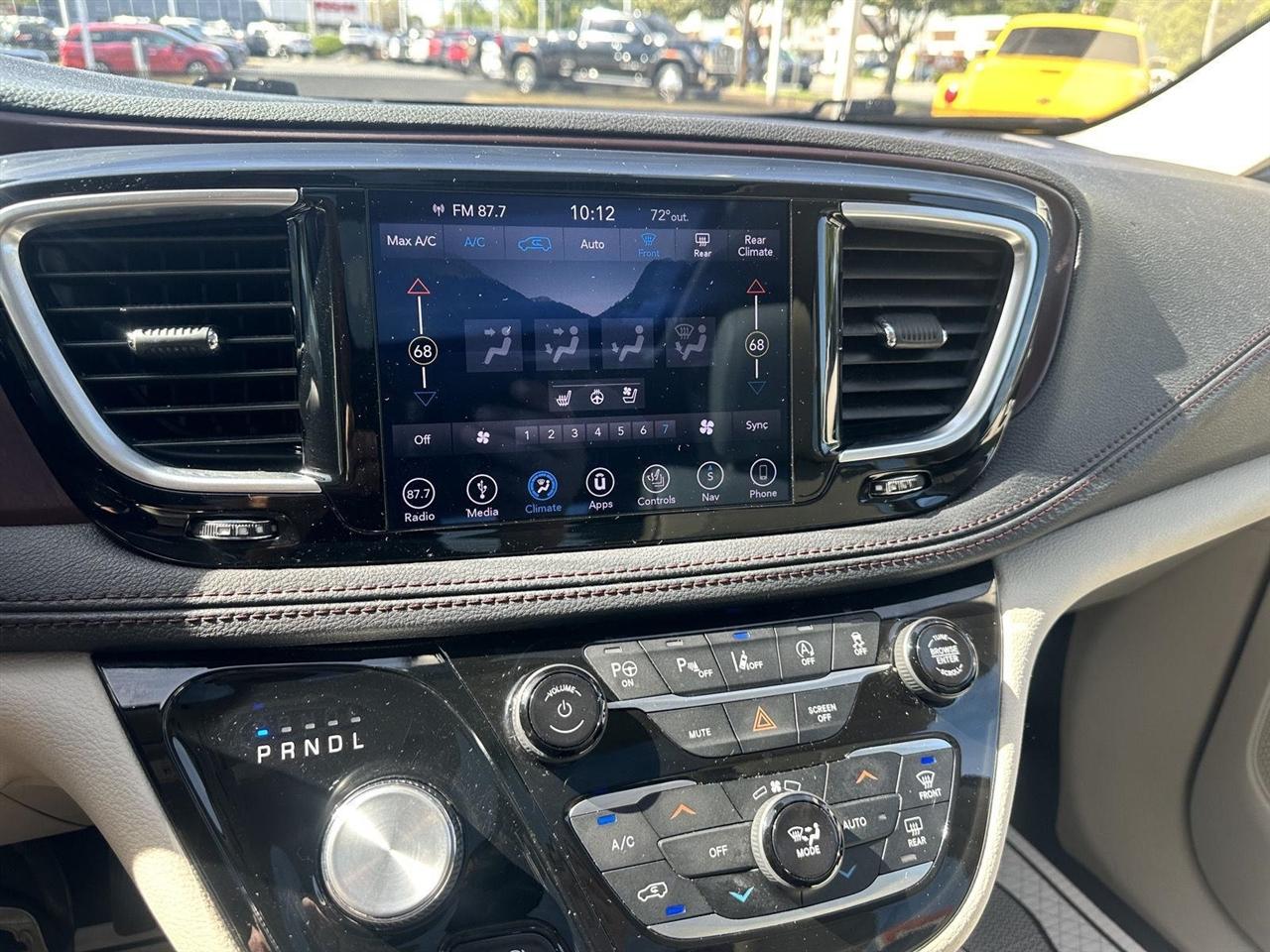 Chrysler Pacifica Limited 2018