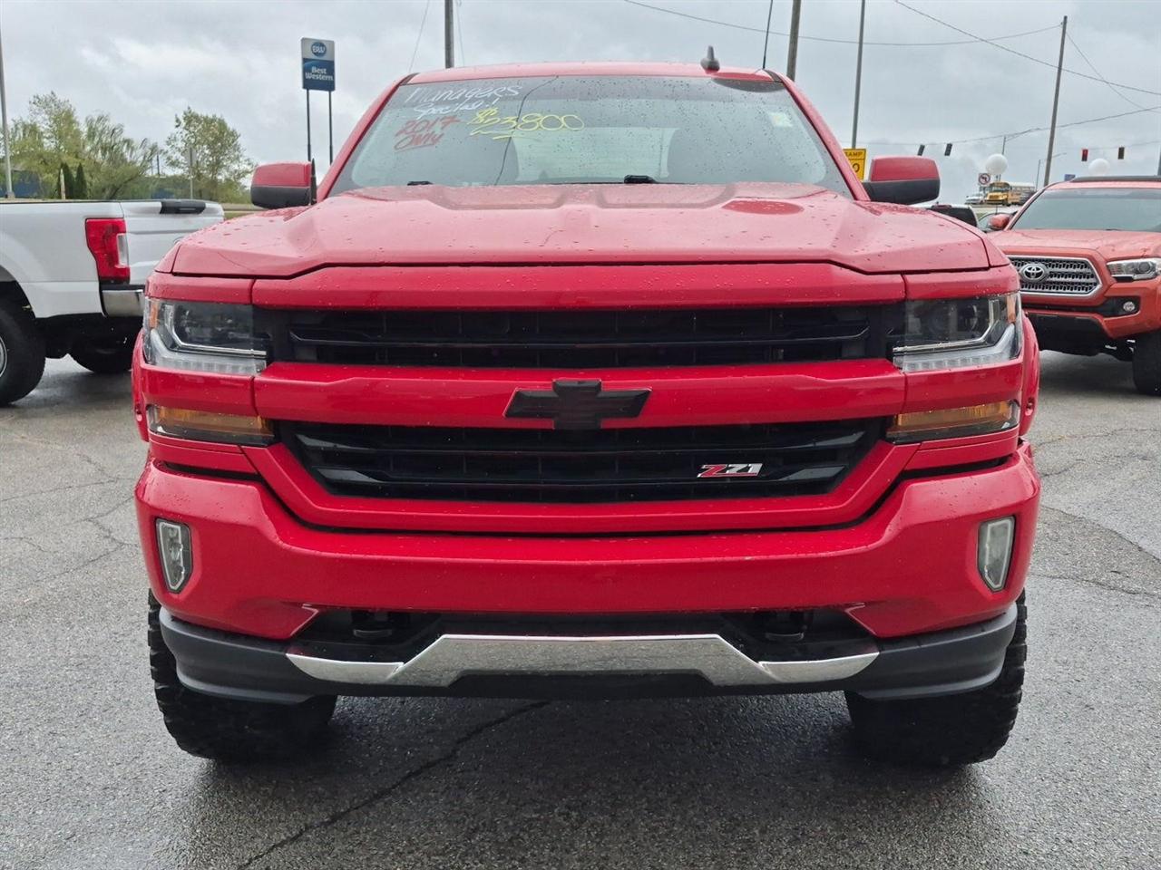 Chevrolet Silverado 1500 LT Crew Cab 4WD 2017