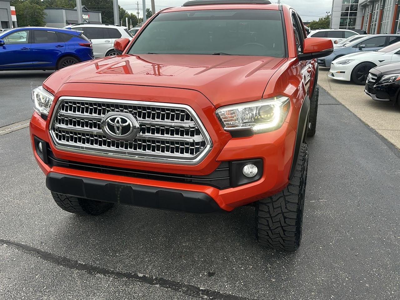 Toyota Tacoma SR5 Double Cab Long Bed V6 6AT 4WD 2016