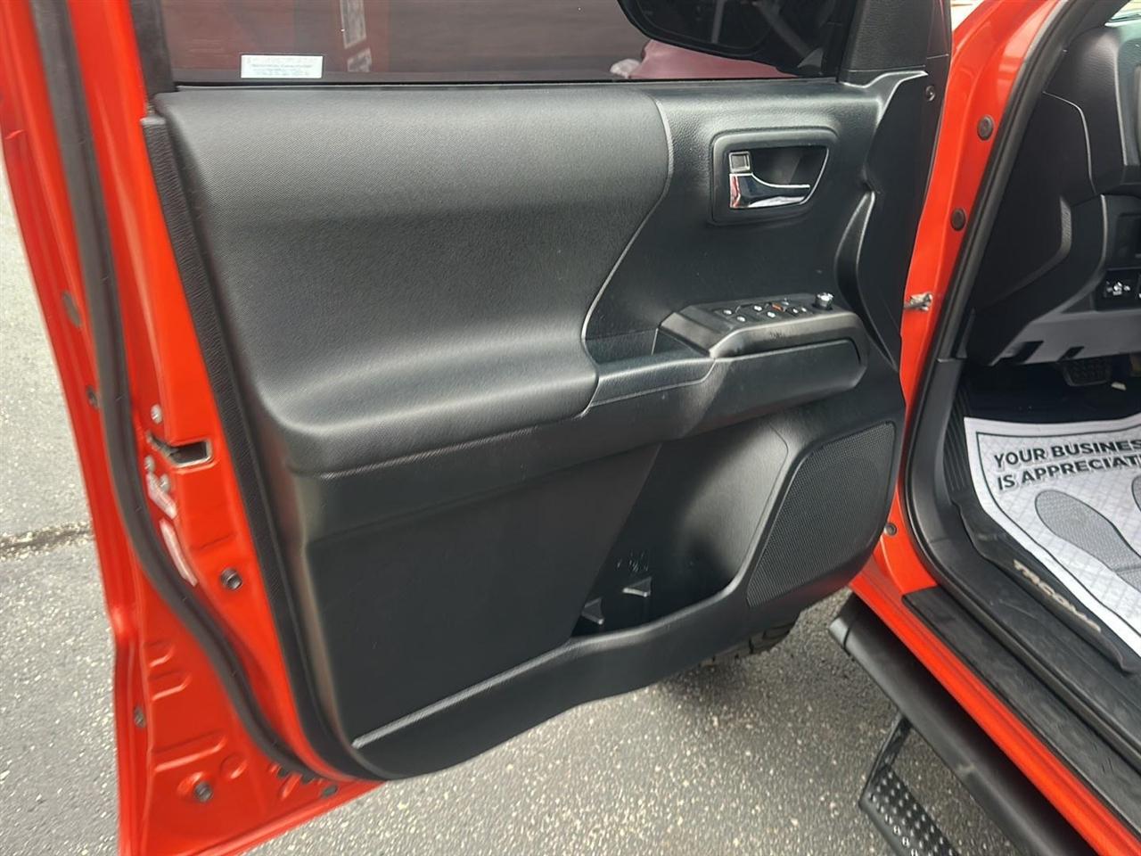 Toyota Tacoma SR5 Double Cab Long Bed V6 6AT 4WD 2016