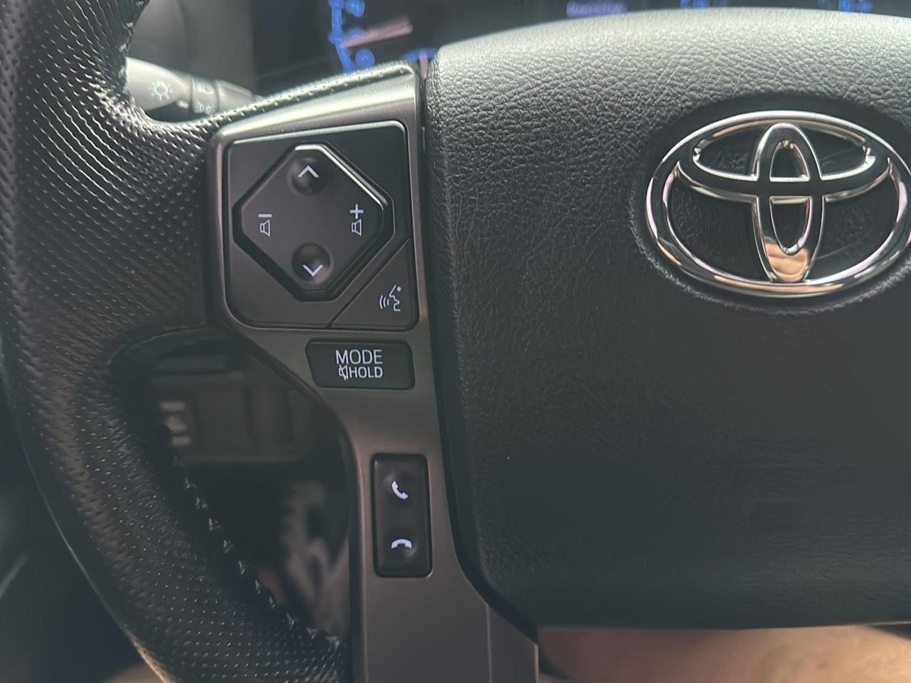 Toyota Tacoma SR5 Double Cab Long Bed V6 6AT 4WD 2016