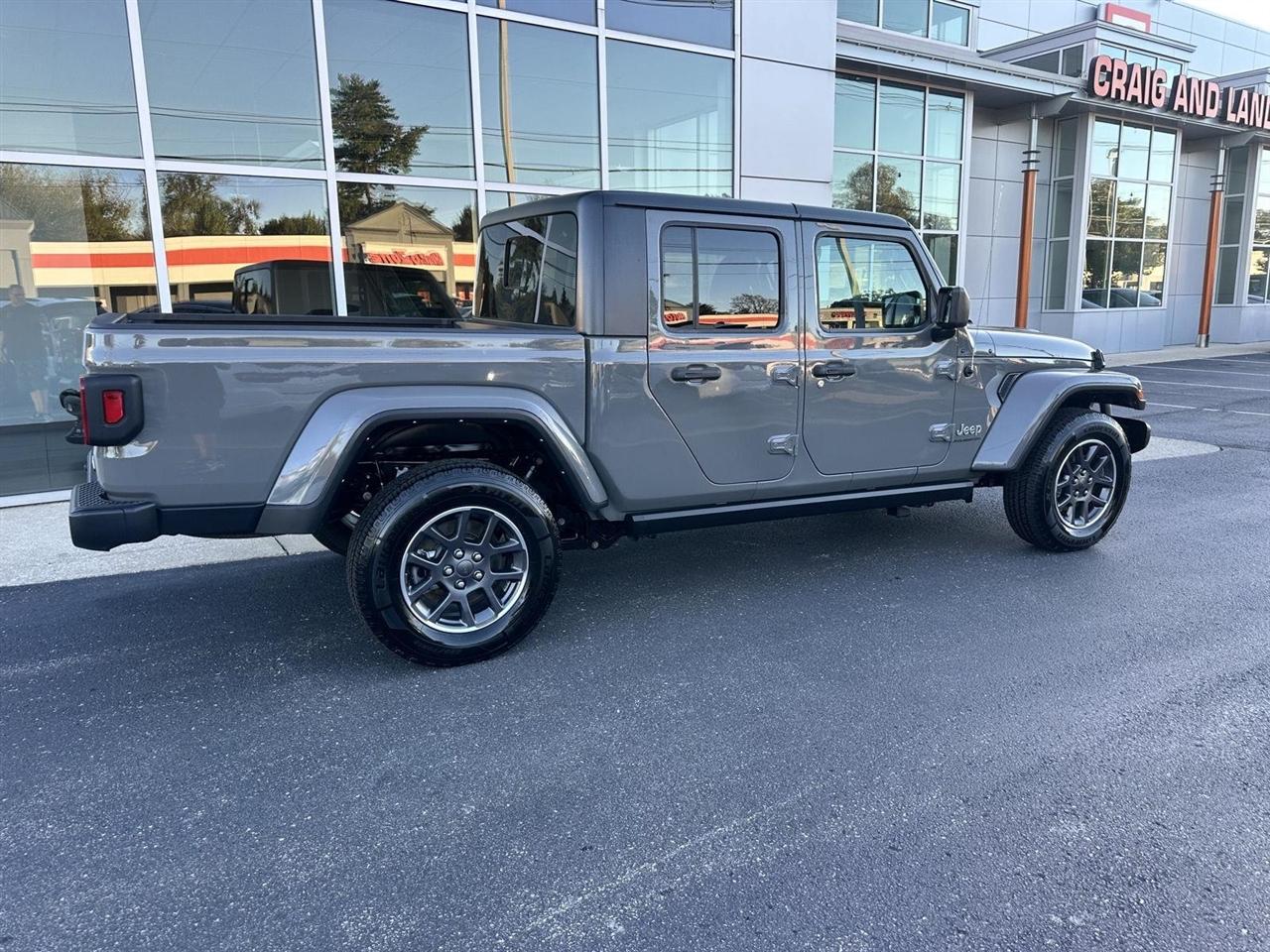 Jeep Gladiator Overland 2023