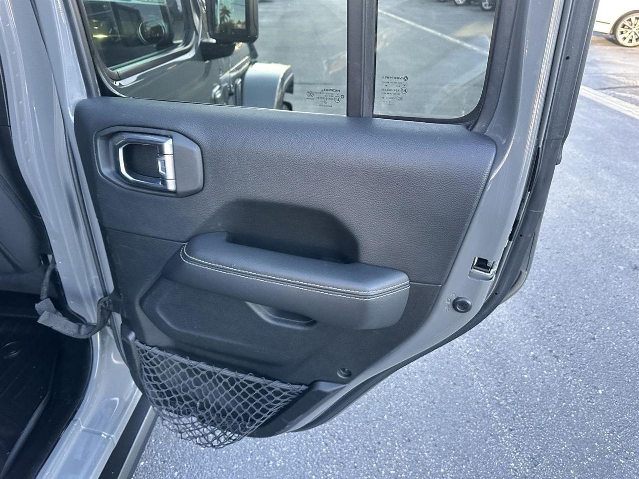 Jeep Gladiator Overland 2023