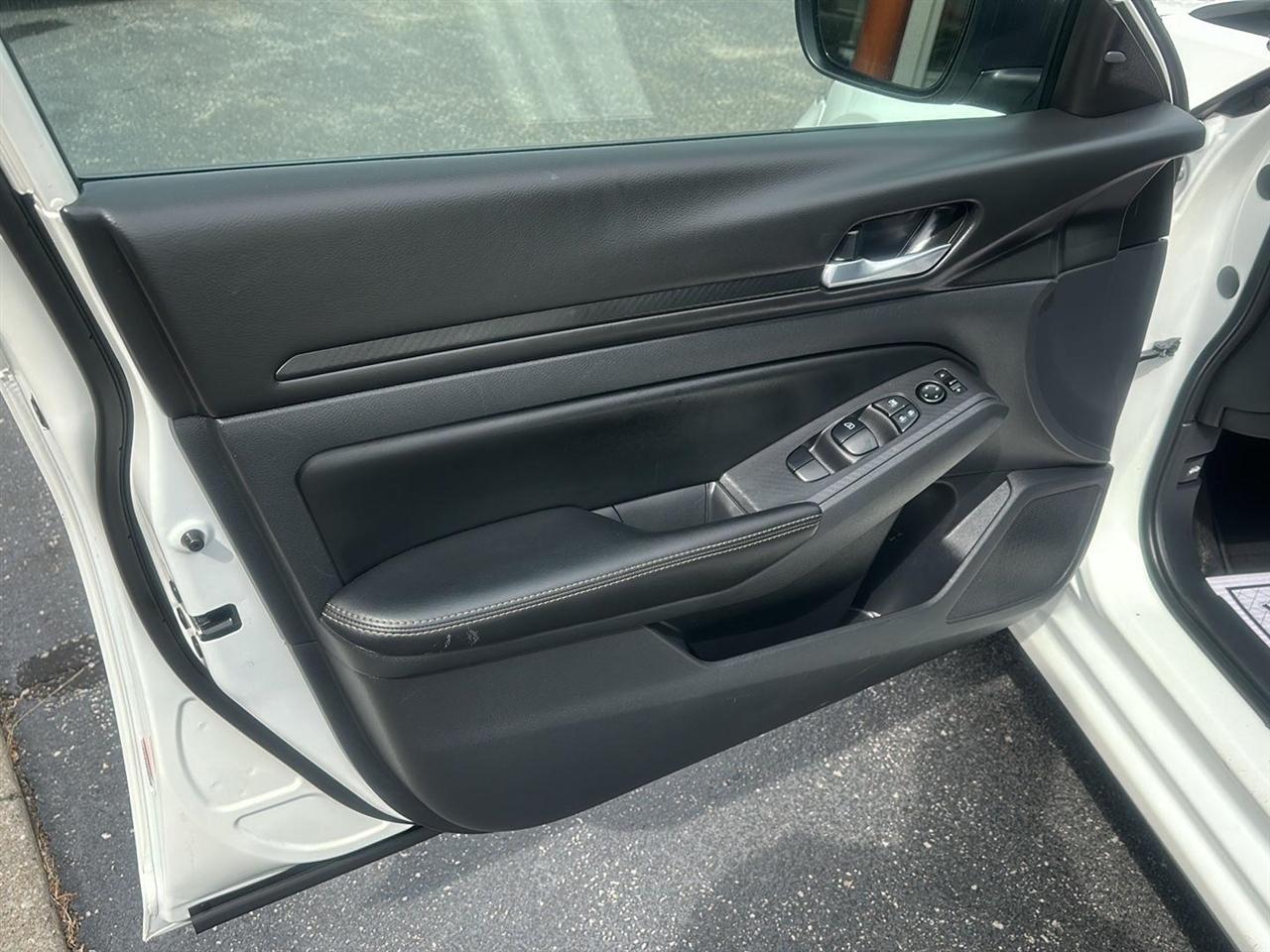 Nissan Altima 2.5 SV 2025