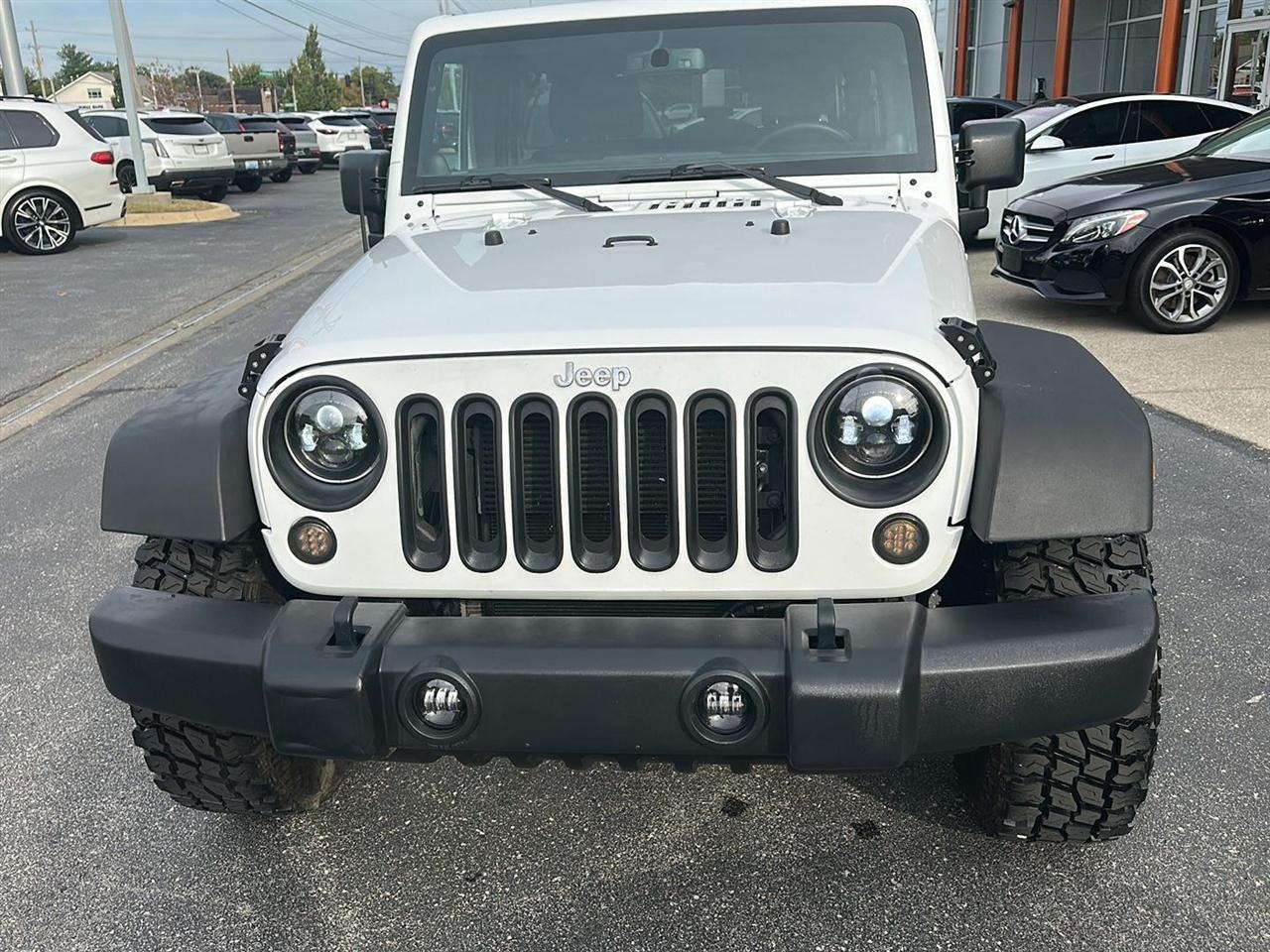 Jeep Wrangler Unlimited Sahara 4WD 2013