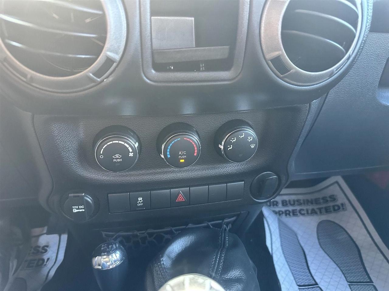 Jeep Wrangler Sport 4WD 2016