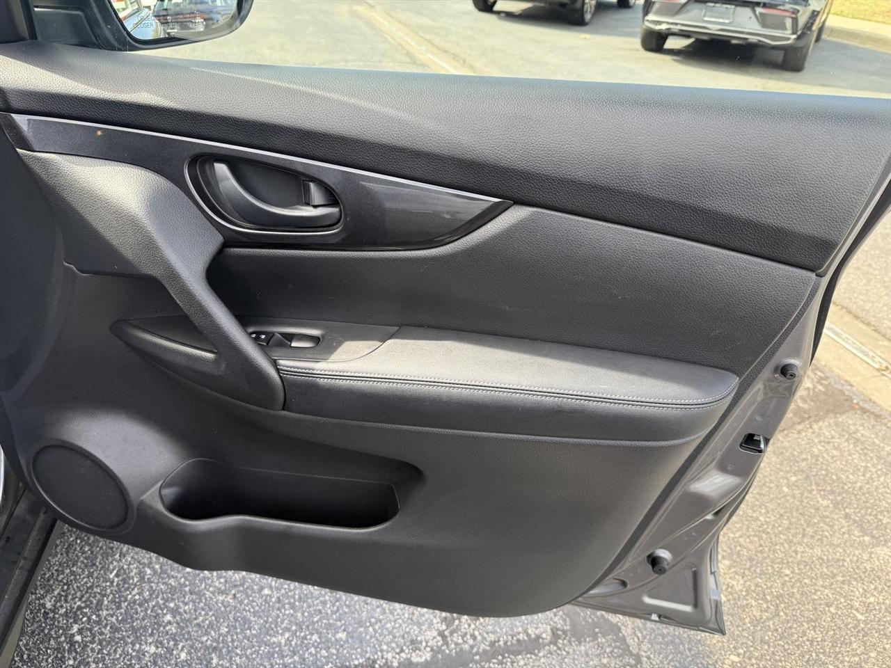 Nissan Rogue S AWD 2020