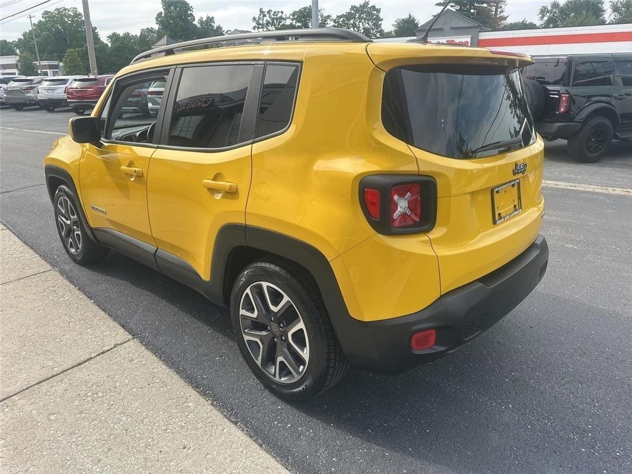 Jeep Renegade Latitude FWD 2017