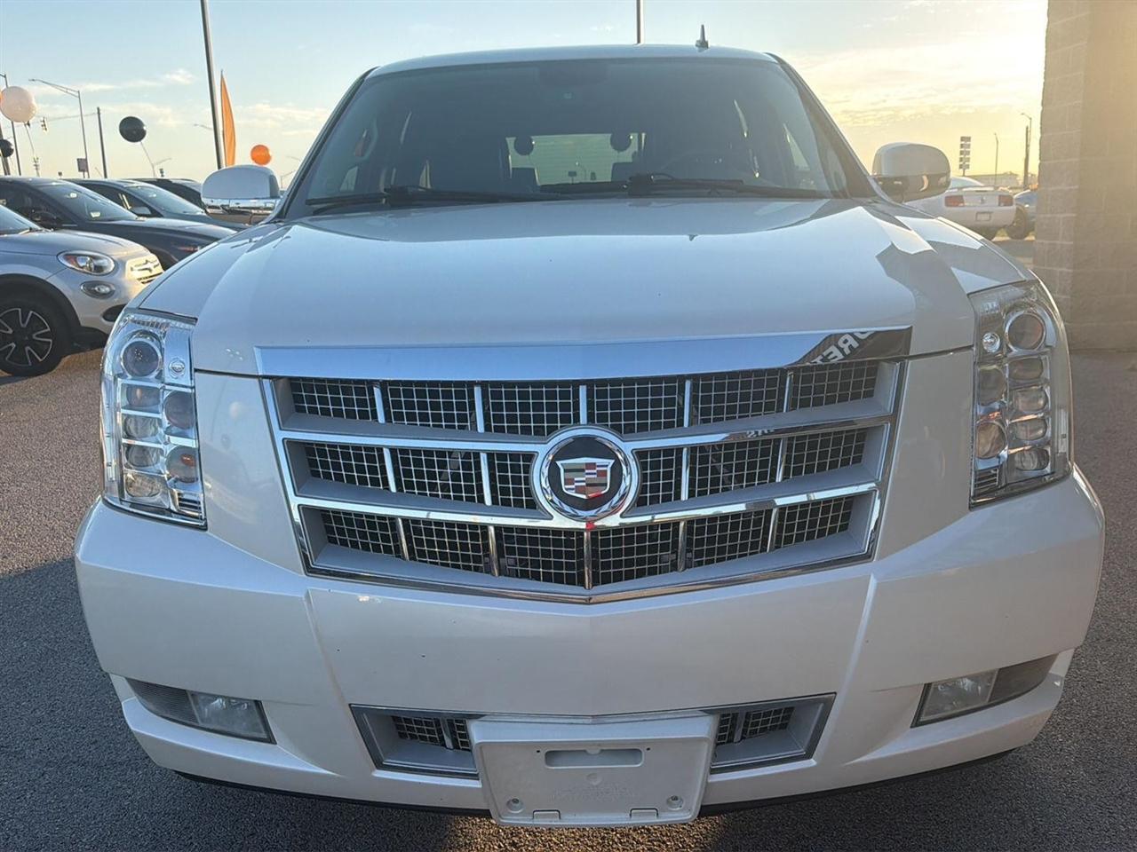Cadillac Escalade AWD Platinum 2013