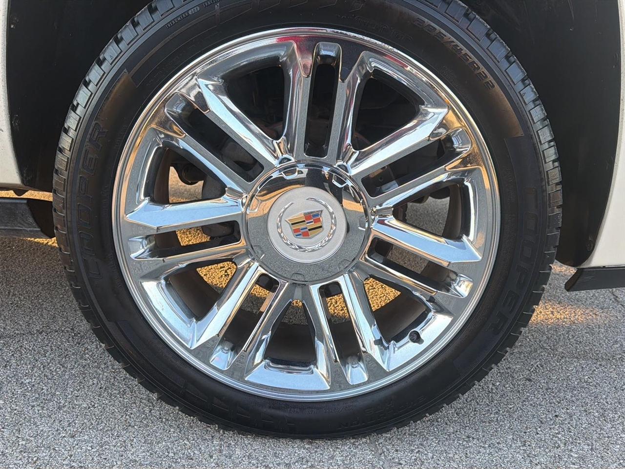 Cadillac Escalade AWD Platinum 2013