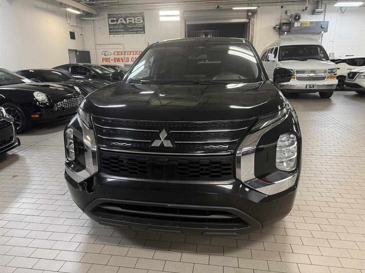 Mitsubishi Outlander ES 4WD 2022